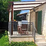 Beautiful House In בית נופש וודניאן