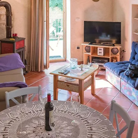 בית נופש Beautiful House In וודניאן