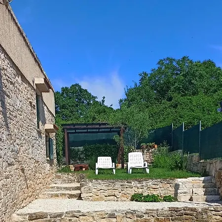 Beautiful House In בית נופש וודניאן