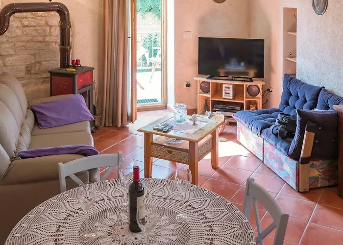 בית נופש Beautiful House In וודניאן